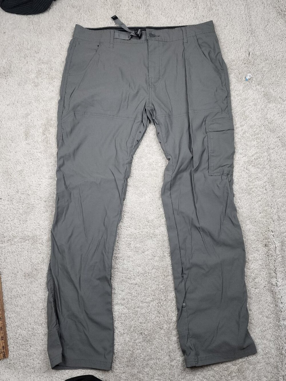 PrAna Men Zion Cargo Pants 35x32 Belted Stretch Roll Up Black REI Hiking Grey